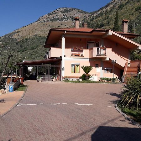 Bed and Breakfast Solerosa Фонди Экстерьер фото